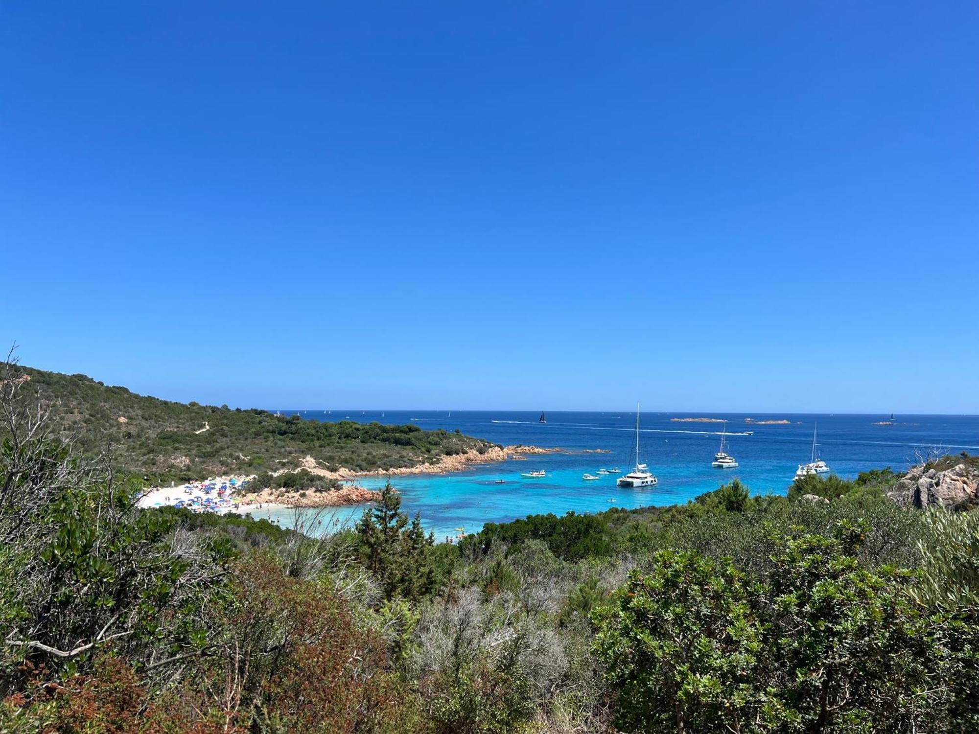 Valentina Costa Smeralda Vista Mar Cugnana Verde